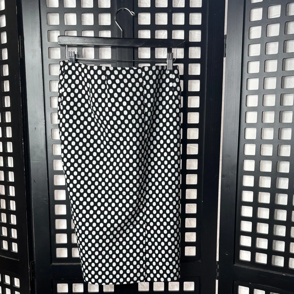 ⚫⚪ Chico's Black White Polka Dot Skirt Size 3 A-Line Stretch Flowy ⚪⚫ - Picture 5 of 12